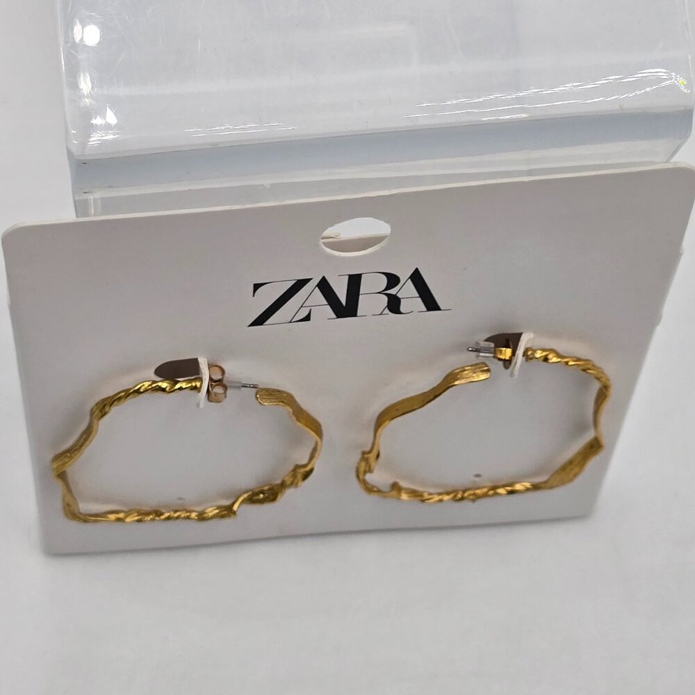 Zara - Large Gold Twisted Open Hoop Earrings - NWT - Picture 4 of 15
